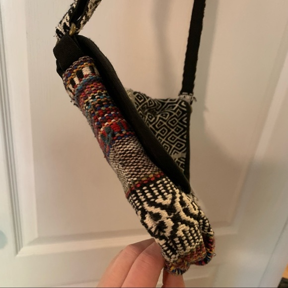 Patchwork / stripe tribal print crossbody purse - Picture 5 of 10